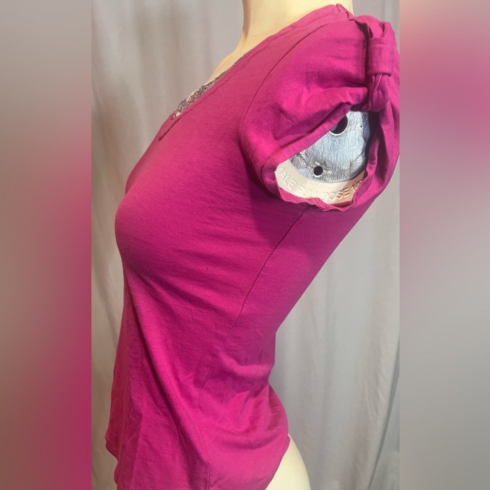 No absolutely authentic T-shirt pink w silver sequins size large